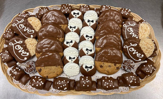What Desserts Work Best at a Wedding Reception?