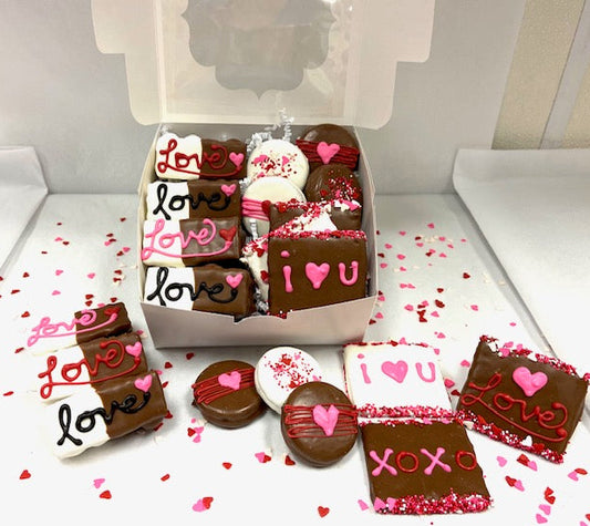 Grand Valentine's Day Gift Box